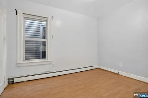1110 Hampton Place Elizabeth NJ 07201