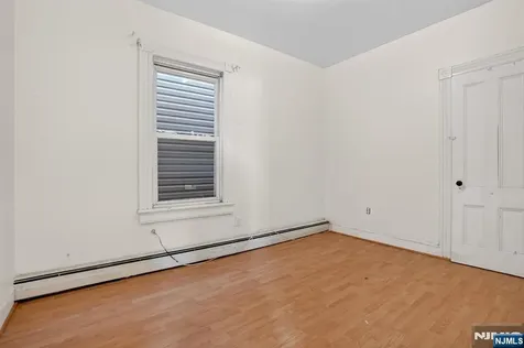 1110 Hampton Place Elizabeth NJ 07201