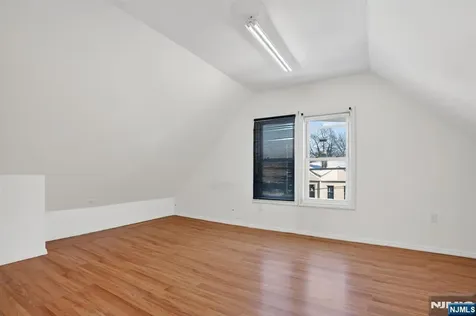 1110 Hampton Place Elizabeth NJ 07201