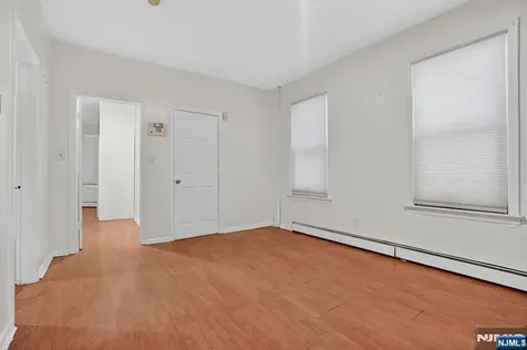 1110 Hampton Place Elizabeth NJ 07201
