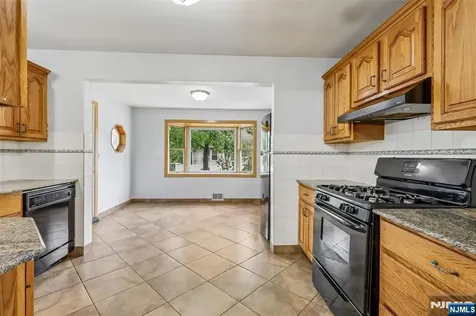 215 Henley Avenue New Milford NJ 07646