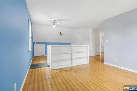 215 Henley Avenue New Milford NJ 07646