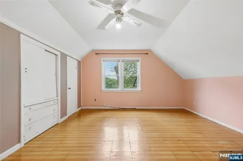 215 Henley Avenue New Milford NJ 07646