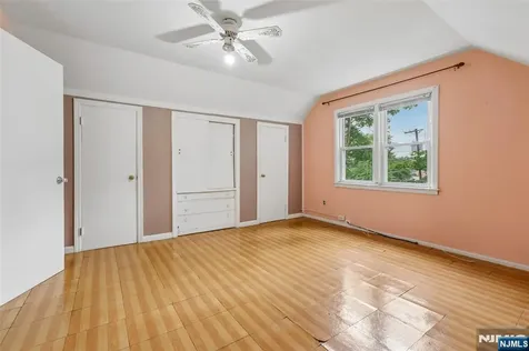 215 Henley Avenue New Milford NJ 07646