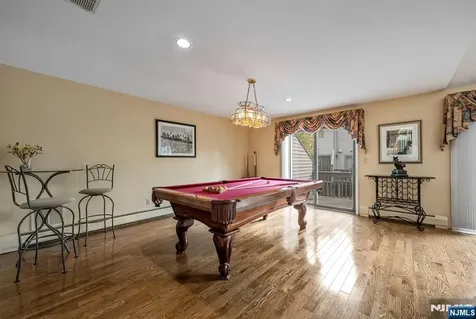 702 Holly Court Norwood NJ 07648