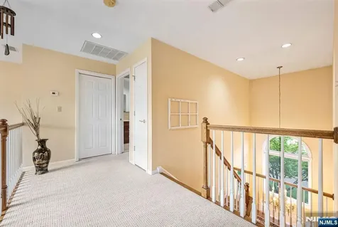 702 Holly Court Norwood NJ 07648
