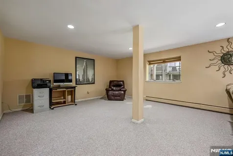 702 Holly Court Norwood NJ 07648