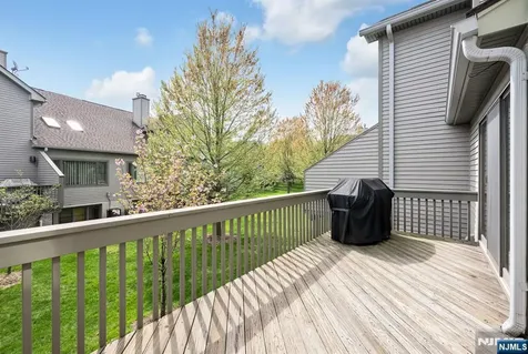 702 Holly Court Norwood NJ 07648