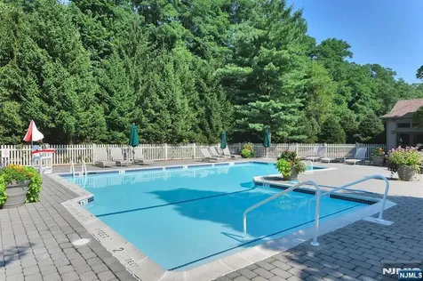 702 Holly Court Norwood NJ 07648