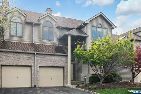 702 Holly Court Norwood NJ 07648