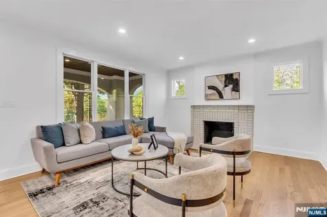 69 Broadway Park Ridge NJ 07656