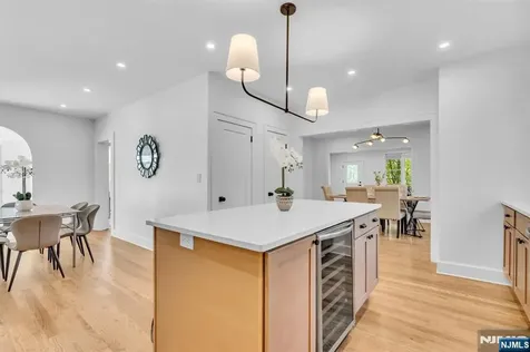 69 Broadway Park Ridge NJ 07656