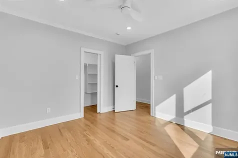 69 Broadway Park Ridge NJ 07656