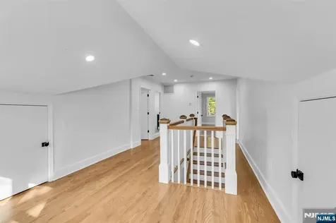 69 Broadway Park Ridge NJ 07656
