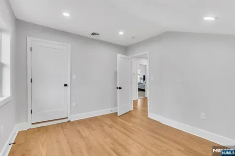 69 Broadway Park Ridge NJ 07656
