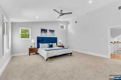69 Broadway Park Ridge NJ 07656