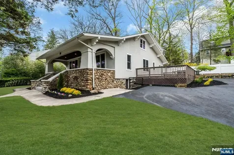 69 Broadway Park Ridge NJ 07656