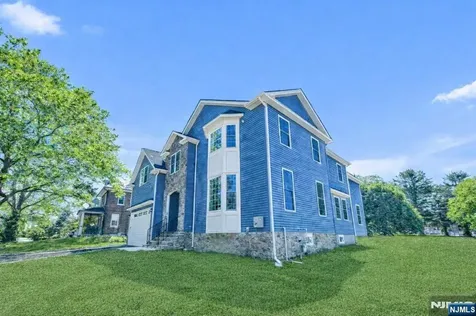 210 Corliss Avenue Phillipsburg NJ 08865