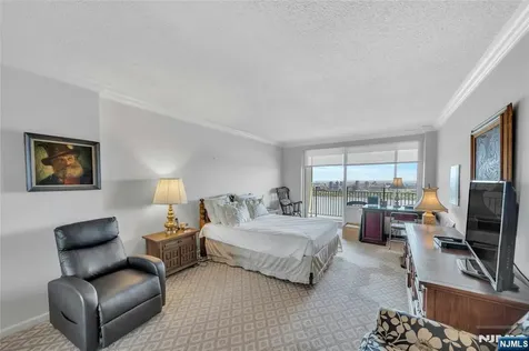 1530 Palisade Avenue Fort Lee NJ 07024