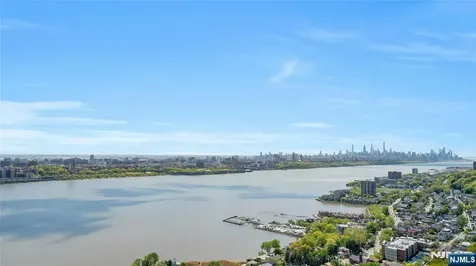 1530 Palisade Avenue Fort Lee NJ 07024