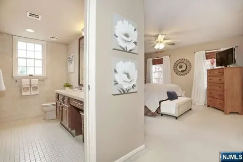 101 Quartz Lane Paterson NJ 07501