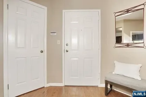 101 Quartz Lane Paterson NJ 07501