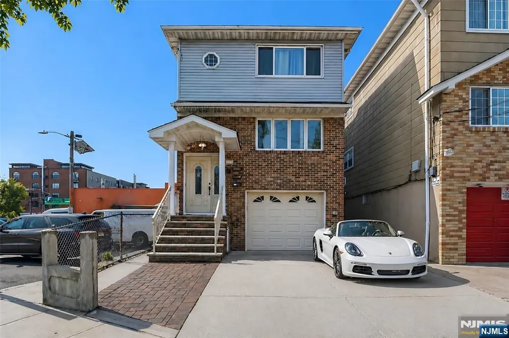 331 Essex Street Harrison NJ 07029