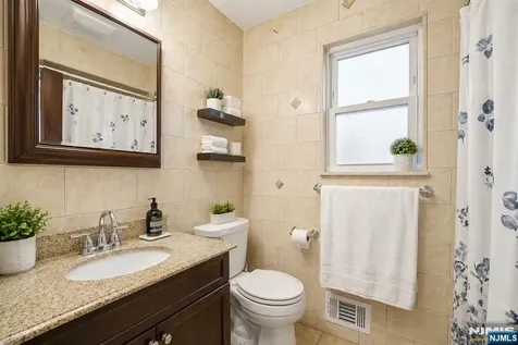 331 Essex Street Harrison NJ 07029
