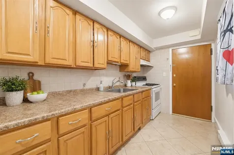 331 Essex Street Harrison NJ 07029