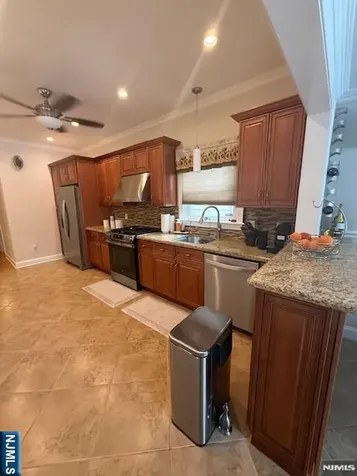 413 21st Street Union City NJ 07087