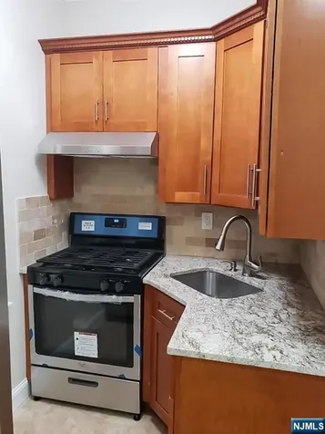413 21st Street Union City NJ 07087