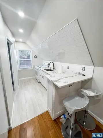 413 21st Street Union City NJ 07087