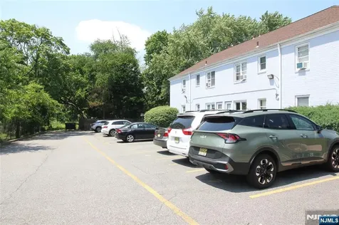 610 Grand Avenue Leonia NJ 07605