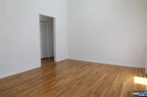 610 Grand Avenue Leonia NJ 07605