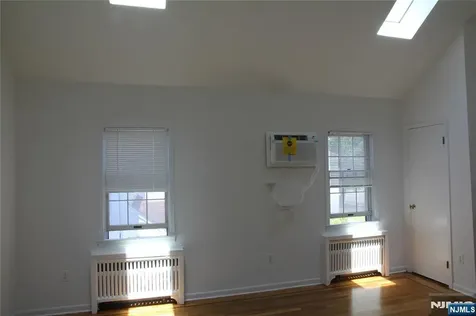 610 Grand Avenue Leonia NJ 07605