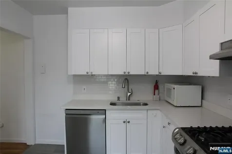 610 Grand Avenue Leonia NJ 07605