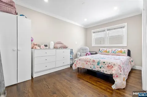112 Garibaldi Avenue Lodi NJ 07644