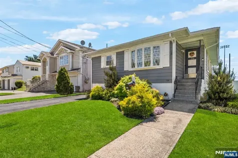 112 Garibaldi Avenue Lodi NJ 07644