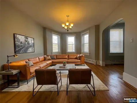89 Liberty Place Weehawken NJ 07086