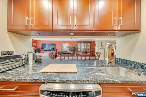 100 Old Palisade Road Fort Lee NJ 07024