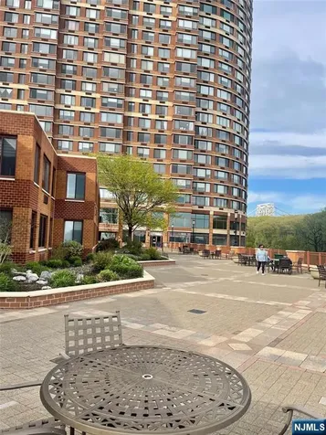 100 Old Palisade Road Fort Lee NJ 07024