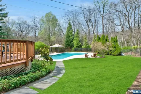 259 Long Meadow Road Kinnelon Borough NJ 07405