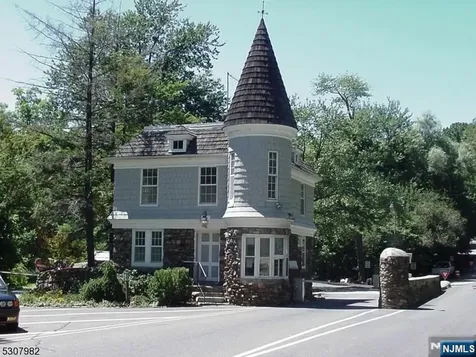 259 Long Meadow Road Kinnelon Borough NJ 07405