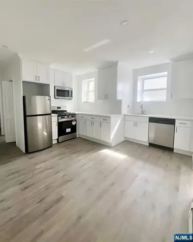 280 Macarthur Avenue Garfield NJ 07026
