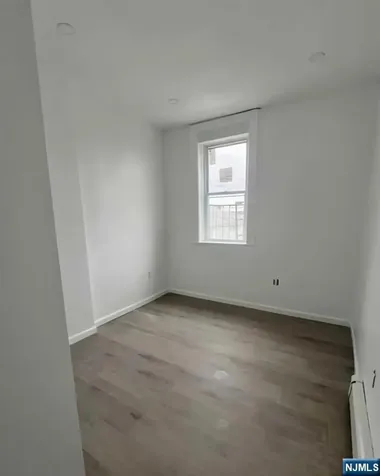 280 Macarthur Avenue Garfield NJ 07026