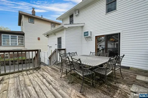 611 5th Avenue Lyndhurst NJ 07071