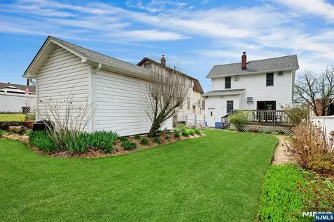 611 5th Avenue Lyndhurst NJ 07071