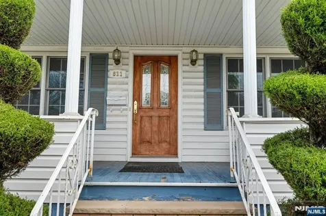 611 5th Avenue Lyndhurst NJ 07071