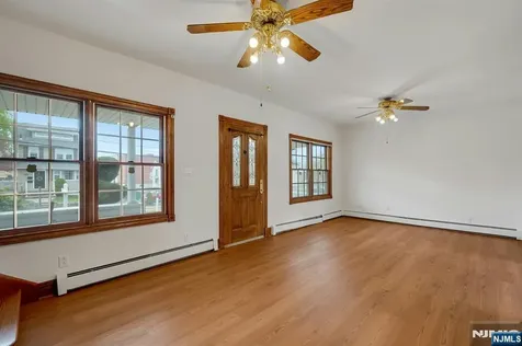 611 5th Avenue Lyndhurst NJ 07071