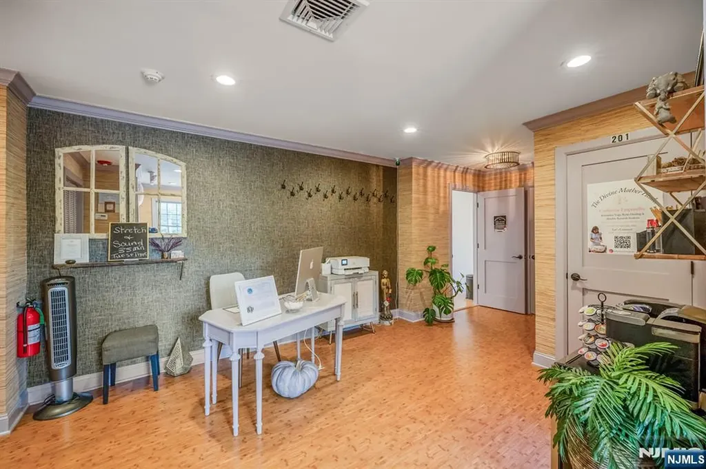 365 Franklin Avenue Wyckoff NJ 07481